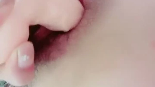 娇妻 雪白 呻吟-美女学生妹子是男友的乖母狗，戴着狗炼项圈乖乖让男友无套抽插~